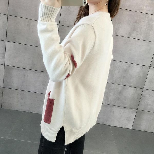 embroidery new fashion womens autumn single breasted pockets long sleeves v-neck sweater knitted needle female sweater c 5871, White
embroidery new fashion womens autumn single breasted pockets long sleeves v-neck sweater knitted needle female sweater c 5871, White