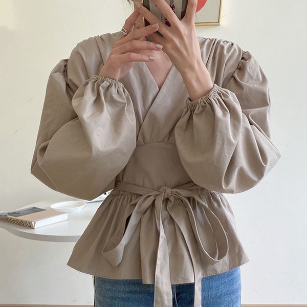 2021 new chic women shirt long sleeve deep v-neck elegant ladies blouses autumn sweet fashion blouse streetwear l210, White
2021 new chic women shirt long sleeve deep v-neck elegant ladies blouses autumn sweet fashion blouse streetwear l210, White