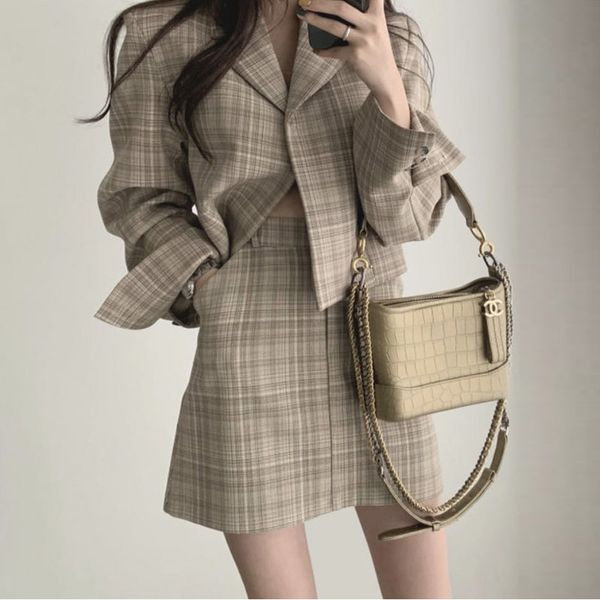 office women's suits korean chic fashion temperament short suit jacket skirt two-piece suit clothes for fall outwear, Black;brown
office women's suits korean chic fashion temperament short suit jacket skirt two-piece suit clothes for fall outwear, Black;brown