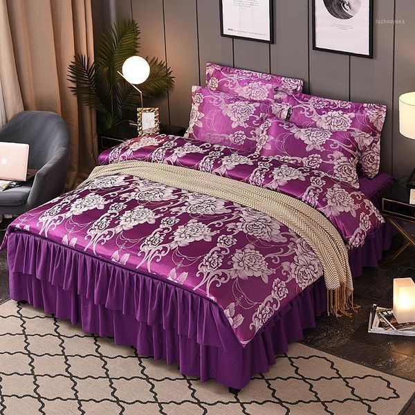 4pcs satin jacquard quilting luxury lace bedding sets king size duvet cover set bed skirt set pillowcase bedclothes.1
4pcs satin jacquard quilting luxury lace bedding sets king size duvet cover set bed skirt set pillowcase bedclothes.1