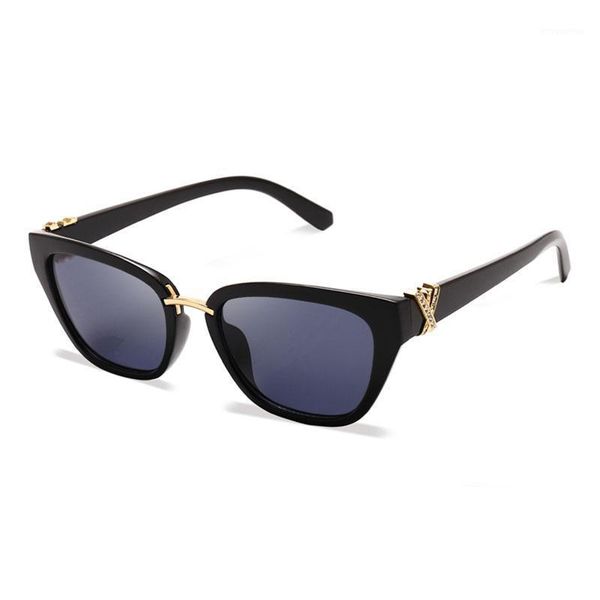 2020 new vintage fashion design cat eye sunglasses women lady diamond frame sun glasses for female uv4001, White;black
2020 new vintage fashion design cat eye sunglasses women lady diamond frame sun glasses for female uv4001, White;black