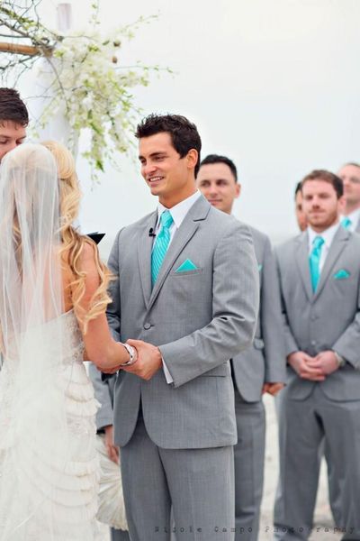 2020 two buttons groom tuxedos notch lapel men's suit light gray groomsmen/man wedding/prom suits (jacket+pants+tie)1, White;black
2020 two buttons groom tuxedos notch lapel men's suit light gray groomsmen/man wedding/prom suits (jacket+pants+tie)1, White;black