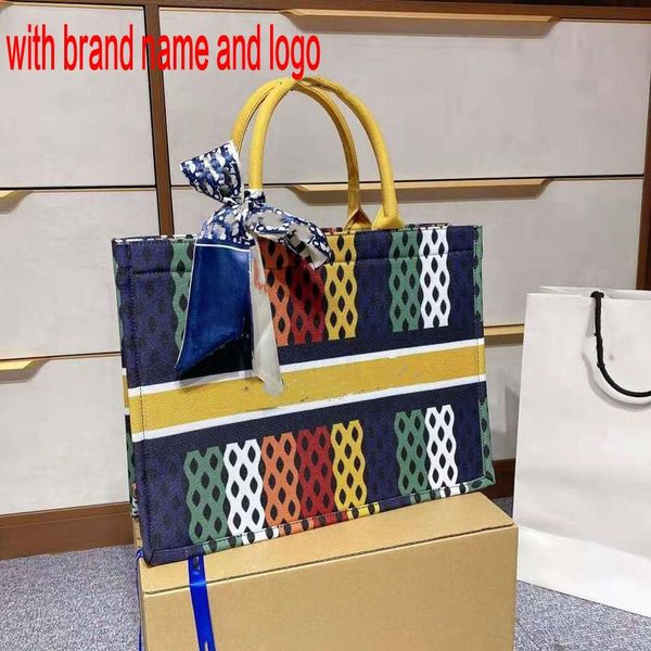 luxury luxury shopping bag fashion embroidery handbag, colorful design elements, with silk scarf, size 36cm * 28cm. hwrbq qynf
luxury luxury shopping bag fashion embroidery handbag, colorful design elements, with silk scarf, size 36cm * 28cm. hwrbq qynf