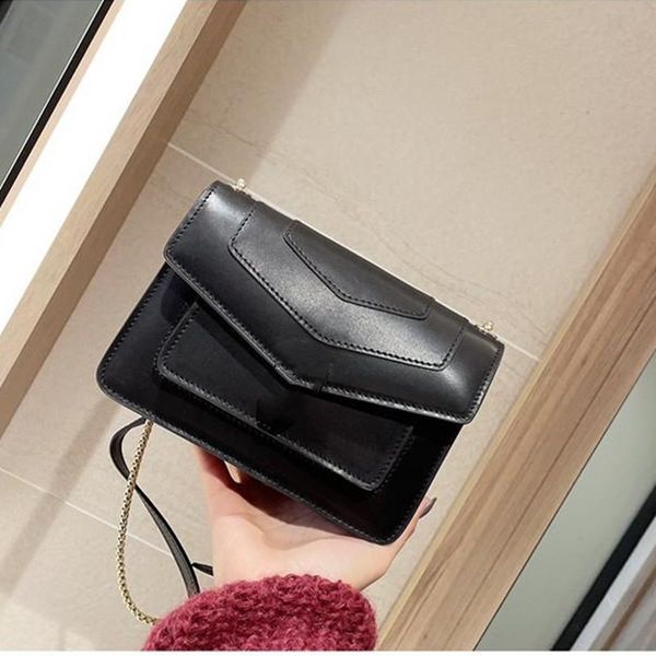 2020 new luxury fashion original design messenger bag classic all-match single shoulder bag outdoor ing, Black
2020 new luxury fashion original design messenger bag classic all-match single shoulder bag outdoor ing, Black