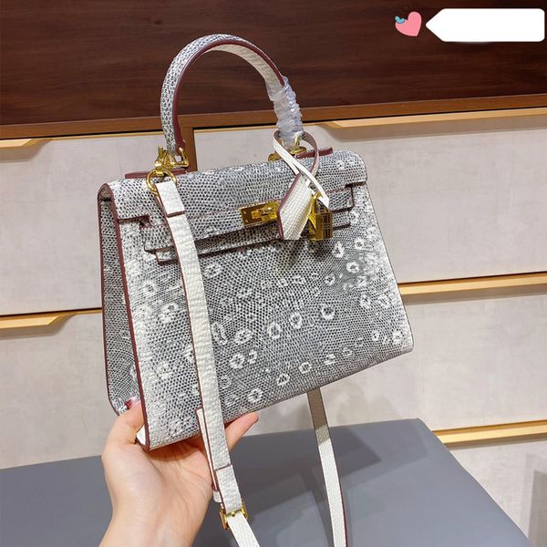 women classic kelly bag solds handbag crossbody bag cowhide removable shoulder strap shoulder bag lady large tote bags
women classic kelly bag solds handbag crossbody bag cowhide removable shoulder strap shoulder bag lady large tote bags