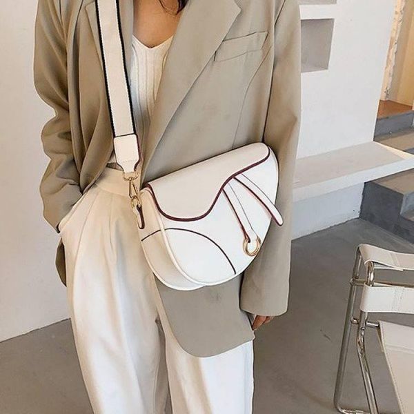 2021 new luxury women's saddle fashion small body cross bag for girls ladies versatile single shoulder bag popular
2021 new luxury women's saddle fashion small body cross bag for girls ladies versatile single shoulder bag popular