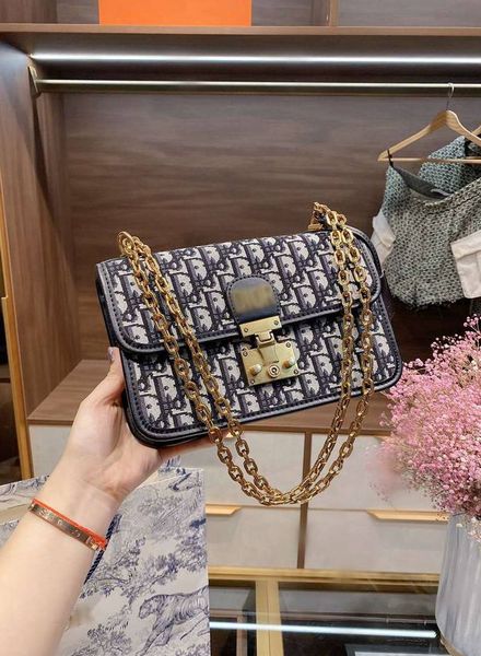 2019 handbags purses women crossbody bag flower shoulder bags messenger bag backpack wallet totes clutch bags -l0892, Black
2019 handbags purses women crossbody bag flower shoulder bags messenger bag backpack wallet totes clutch bags -l0892, Black