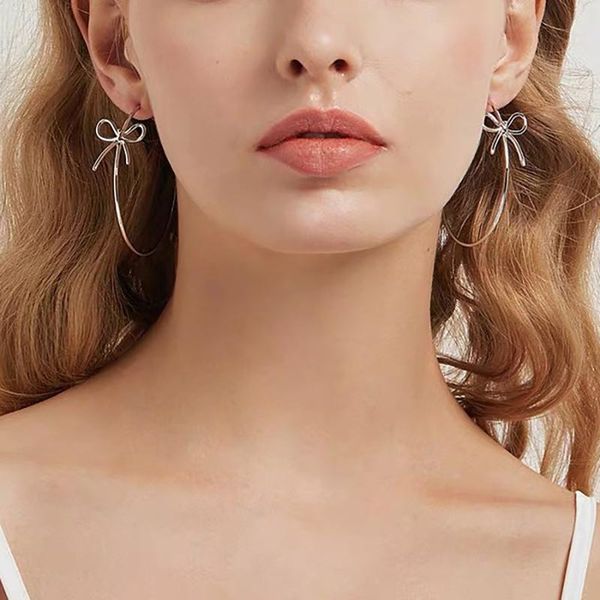 Timeless Wonder Glam Geo Bowknot Hoop Earrings Women Jewelry Goth Boho Designer Ins Fancy Top Rare Hiphop Trendy Kpop Cute 3338, Golden;silver
Timeless Wonder Glam Geo Bowknot Hoop Earrings Women Jewelry Goth Boho Designer Ins Fancy Top Rare Hiphop Trendy Kpop Cute 3338, Golden;silver