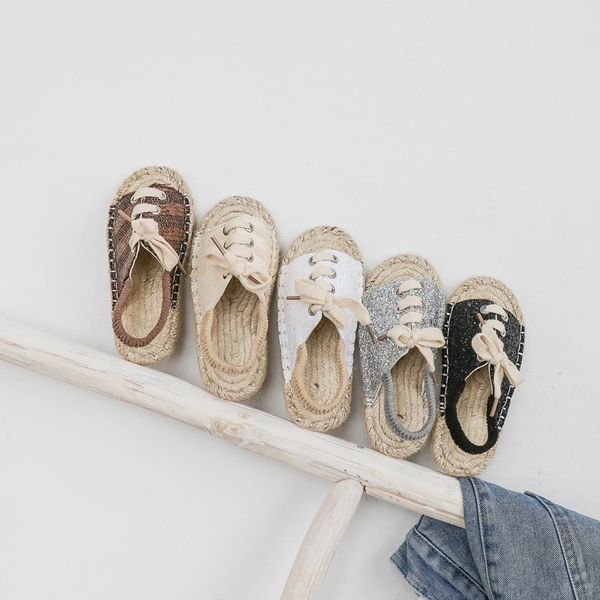 100% soft leather child casual sandals princess summer new boys girls beach shoes kids sport sandals baby toddler shoes t200701, Black;red
100% soft leather child casual sandals princess summer new boys girls beach shoes kids sport sandals baby toddler shoes t200701, Black;red