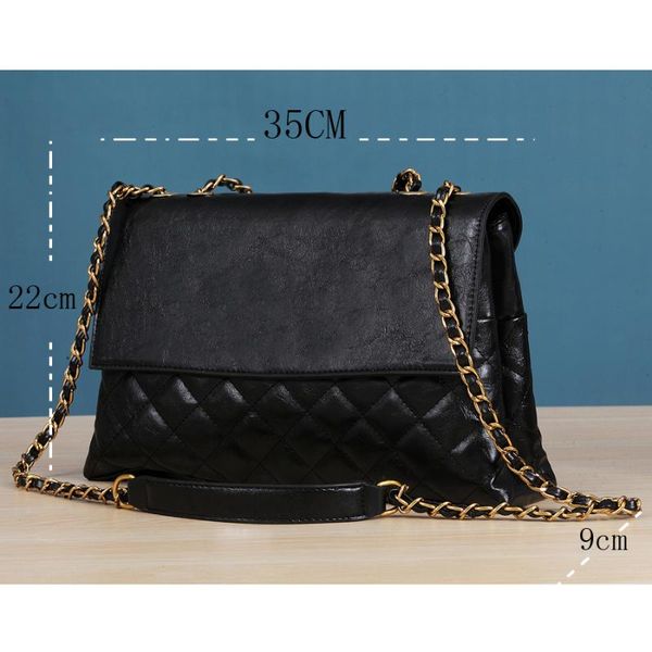 classic style fashion handbags autumn and winter shoulder bag large capacity handbag women's solid color bag
classic style fashion handbags autumn and winter shoulder bag large capacity handbag women's solid color bag