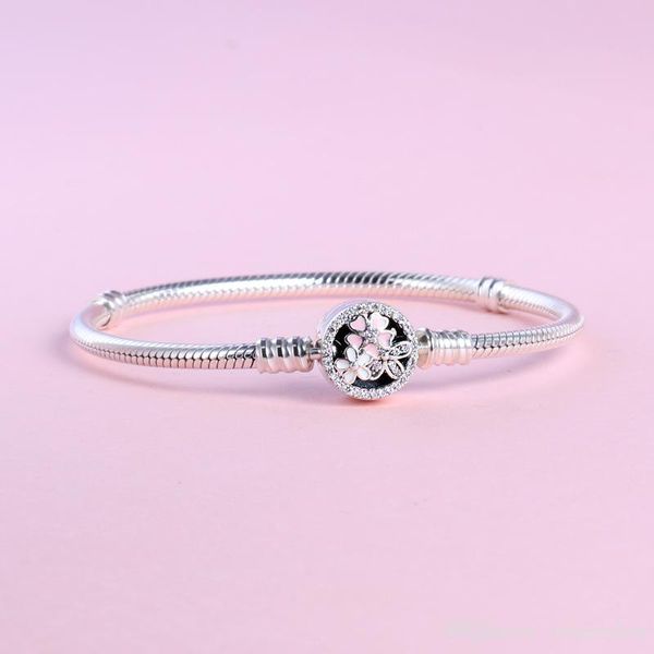 wholesale romantic 100% 925 sterling silver classic snake chain bracelet with poetic blooms clasp fits for european bracelets charms and bea, Golden;silver
wholesale romantic 100% 925 sterling silver classic snake chain bracelet with poetic blooms clasp fits for european bracelets charms and bea, Golden;silver
