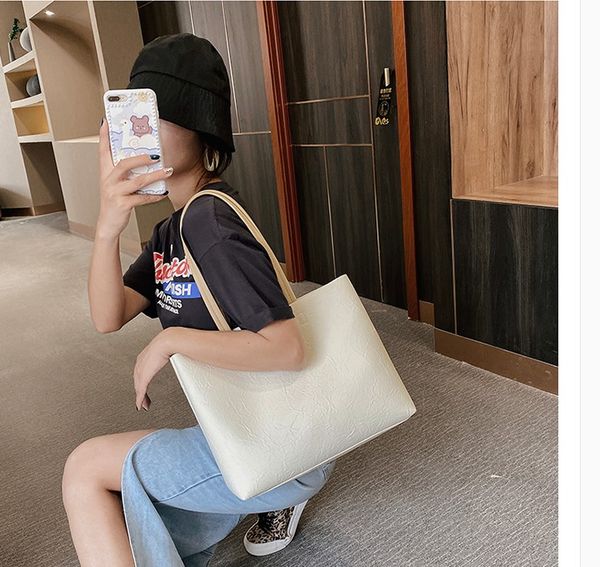 pu women new style handbags casual 2020 shoulder totes underarm bags large capacity soft leather tote bags
pu women new style handbags casual 2020 shoulder totes underarm bags large capacity soft leather tote bags