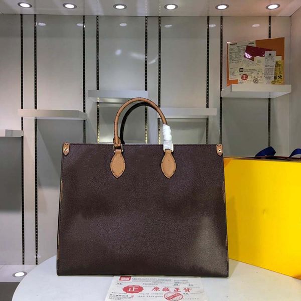 ladies luxury handbag 2021 fashion bag leather production large-capacity design four-color woma fashionable and comfortable m44579 size 42-3
ladies luxury handbag 2021 fashion bag leather production large-capacity design four-color woma fashionable and comfortable m44579 size 42-3