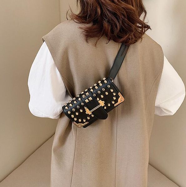 2020 new fashion waist belt bag for women punk rivet fanny pack chest bag chain phone hip waist pack ing
2020 new fashion waist belt bag for women punk rivet fanny pack chest bag chain phone hip waist pack ing