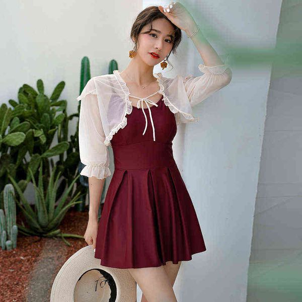 luxury designer women's swimwear bikini swimsuit women's 2022 two-piece pullover korean student flat skirt slim bathing spring swi, White;black
luxury designer women's swimwear bikini swimsuit women's 2022 two-piece pullover korean student flat skirt slim bathing spring swi, White;black