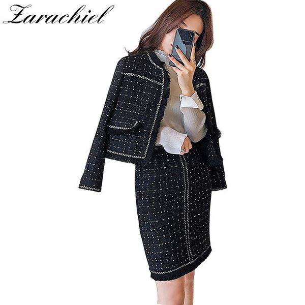 runway designer 2019 winter women tweed cardigan short jacket coat + bodycon mini dress ladies fringed tassels tweed 2-piece set t200117, White
runway designer 2019 winter women tweed cardigan short jacket coat + bodycon mini dress ladies fringed tassels tweed 2-piece set t200117, White