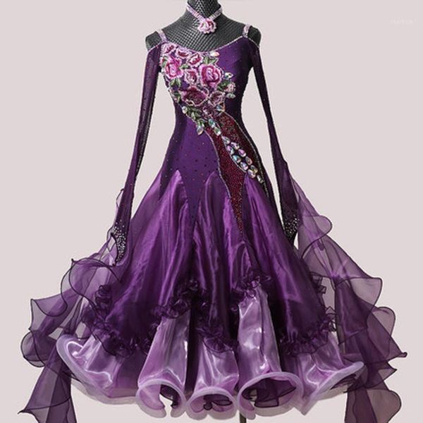 modern dance skirt, new style big waltz performance dress, ballroom dance performance dress, high-end ballroom dress1, Black;red
modern dance skirt, new style big waltz performance dress, ballroom dance performance dress, high-end ballroom dress1, Black;red