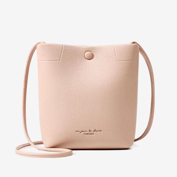2020 all-match handbag ladies shoulder bag fashion messenger bag travel waist bevel soft female bucket1
2020 all-match handbag ladies shoulder bag fashion messenger bag travel waist bevel soft female bucket1