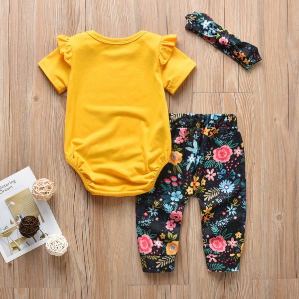 summer newborn toddler baby girl clothes short sleeve ruffle romper+casual floral pants+headband infant clothing set lj201223, White
summer newborn toddler baby girl clothes short sleeve ruffle romper+casual floral pants+headband infant clothing set lj201223, White