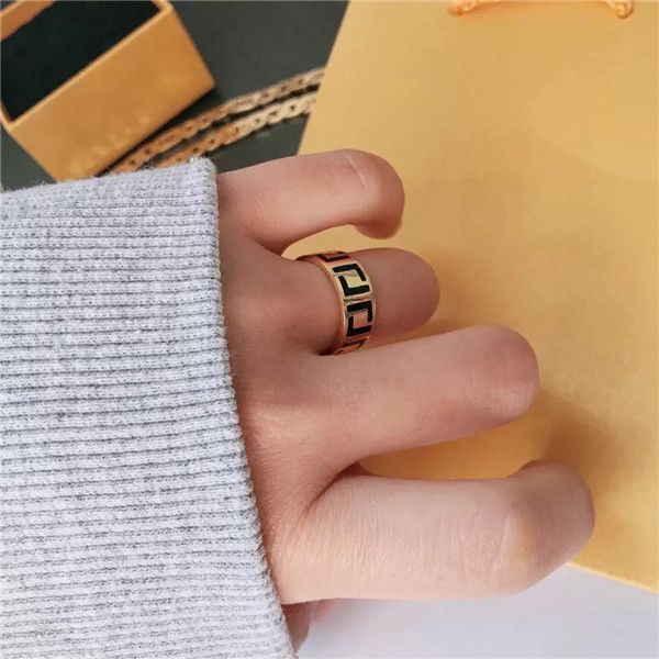 2022 luxury man and women gold band rings couples jewelry personalized simple holiday gifts, Silver
2022 luxury man and women gold band rings couples jewelry personalized simple holiday gifts, Silver
