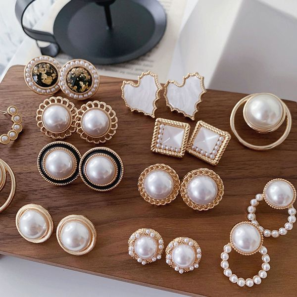 korean design elegant simulated big round clip on earrings non pierced baroque pearl ear clips for women jewelry wholesale, Golden
korean design elegant simulated big round clip on earrings non pierced baroque pearl ear clips for women jewelry wholesale, Golden