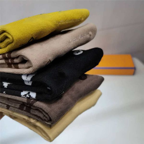 womens girl socks red new year letters embroidery fashion solid color sport cotton breathable stocking socks with the box, Black;white
womens girl socks red new year letters embroidery fashion solid color sport cotton breathable stocking socks with the box, Black;white