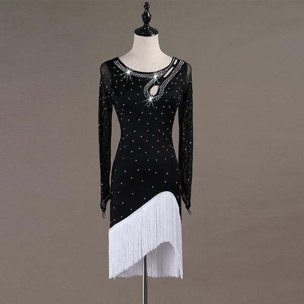 2020 new sparking latin dance dress white tassel ballroom skirt for women dance competition costume for qiaqia rumba b0129, Black;red
2020 new sparking latin dance dress white tassel ballroom skirt for women dance competition costume for qiaqia rumba b0129, Black;red