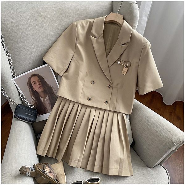 2021 new uniform girls 2-piece define s japanese-style cute blazer sets -skirt plied suit with short sleeve pin two buns 2fhv, Gray
2021 new uniform girls 2-piece define s japanese-style cute blazer sets -skirt plied suit with short sleeve pin two buns 2fhv, Gray