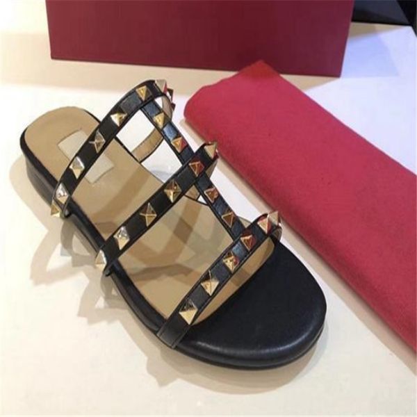 f1025 designer luxury women slippers new arrival rivets style fashion style classic quality sandal size 35-41, Black
f1025 designer luxury women slippers new arrival rivets style fashion style classic quality sandal size 35-41, Black