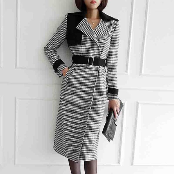women's jackets 2021 korean houndstooth long wool coat elegant women patchwork lapel collar sashes pocket plaid loose thick woolen oute, Black;brown
women's jackets 2021 korean houndstooth long wool coat elegant women patchwork lapel collar sashes pocket plaid loose thick woolen oute, Black;brown