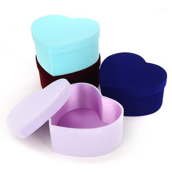 florist hat boxes red heart shaped velvet candy boxes set gift box packaging christmas flowers gifts living vase1
florist hat boxes red heart shaped velvet candy boxes set gift box packaging christmas flowers gifts living vase1