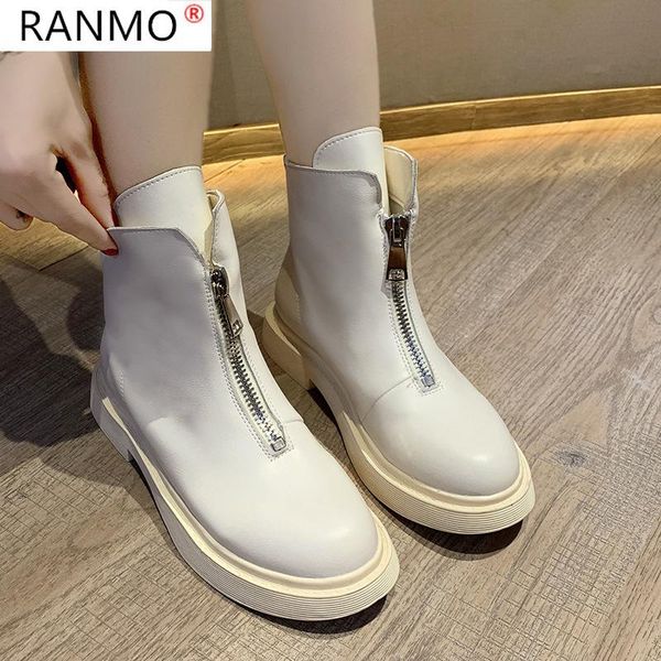 2020 new casual women shoes winter genuine leather women's boots fashion trend comfortable soft wild warm short tube boots, Black
2020 new casual women shoes winter genuine leather women's boots fashion trend comfortable soft wild warm short tube boots, Black