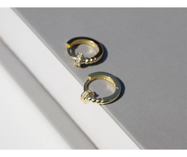925 sterling silver earring fashion spiral zircon ear ring simple personality creative ear bone simple popular female jewel
925 sterling silver earring fashion spiral zircon ear ring simple personality creative ear bone simple popular female jewel