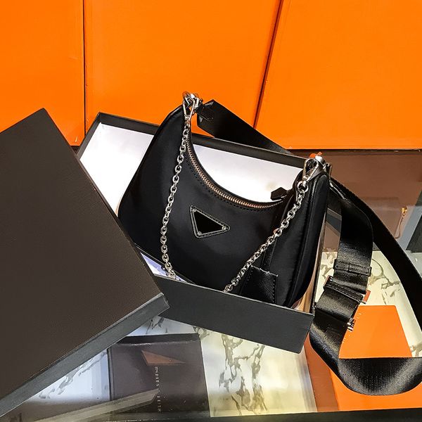 p new triangle logo kendall jenner hobo three-in-one nylon bag underarm bag ins chain shoulder messenger bag #699666, Black;red
p new triangle logo kendall jenner hobo three-in-one nylon bag underarm bag ins chain shoulder messenger bag #699666, Black;red