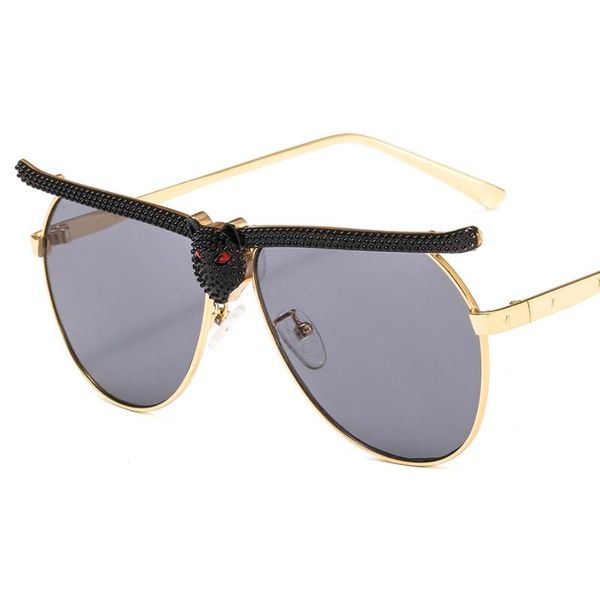 sunglasses luxury crystal leopard for women 2021 fashion brand sun glasses glamour ladies designer shades, White;black
sunglasses luxury crystal leopard for women 2021 fashion brand sun glasses glamour ladies designer shades, White;black