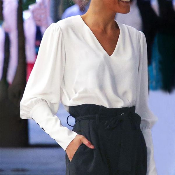 2020 new spring women chiffon v neck blouse shirts puff sleeve button summer lady shirt female office blouse, White
2020 new spring women chiffon v neck blouse shirts puff sleeve button summer lady shirt female office blouse, White