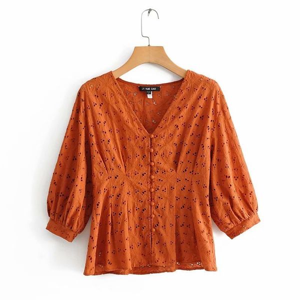 2019 women vintage v neck hollow out embroidery casual blouse shirts women three quarter sleeve buckles blusas chic t200321, White
2019 women vintage v neck hollow out embroidery casual blouse shirts women three quarter sleeve buckles blusas chic t200321, White