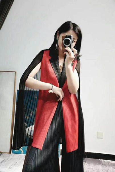 горячие продажи miyake fold trench colving двухцветный отворот плиссирован с лоскутное мешоное пальто в наличии, Tan;black
горячие продажи miyake fold trench colving двухцветный отворот плиссирован с лоскутное мешоное пальто в наличии, Tan;black
