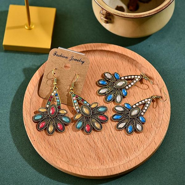 dangle & chandelier ethnic vintage red rhinestone flower earrings 2021 women antique alloy blue crystal wedding fashion jewelry oorbellen, Silver
dangle & chandelier ethnic vintage red rhinestone flower earrings 2021 women antique alloy blue crystal wedding fashion jewelry oorbellen, Silver