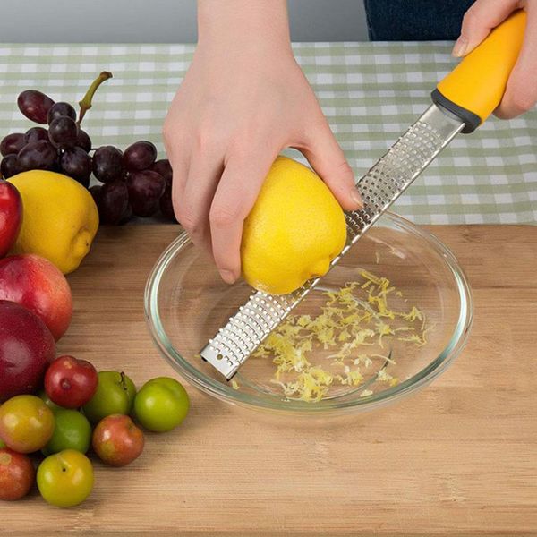 цитрусовый лимон zester cheese gratater из нержавеющей стали мельница сыр great инструменты шоколад лимон zester фрукты оульчик кухонные гад
цитрусовый лимон zester cheese gratater из нержавеющей стали мельница сыр great инструменты шоколад лимон zester фрукты оульчик кухонные гад