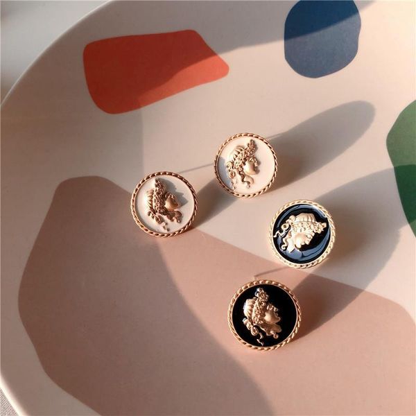 stud rongho vintage roman warrior earrings for women epoxy brincos gold metal baroque head earring charms bijoux femme jewelry1, Golden;silver
stud rongho vintage roman warrior earrings for women epoxy brincos gold metal baroque head earring charms bijoux femme jewelry1, Golden;silver