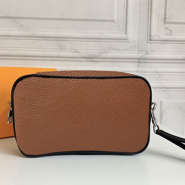 men black handbag famous name handbag floral letter leather 3 colors wrist straps zipper fashion bags handbag men bag luxurys designers bags
men black handbag famous name handbag floral letter leather 3 colors wrist straps zipper fashion bags handbag men bag luxurys designers bags