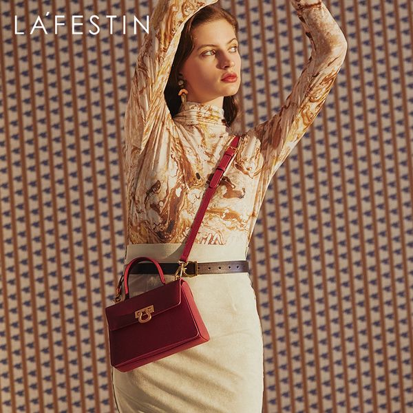 la festin 2020 new trend retro mini book bag fashion one-shoulder portable messenger bag leather female bag c1123
la festin 2020 new trend retro mini book bag fashion one-shoulder portable messenger bag leather female bag c1123