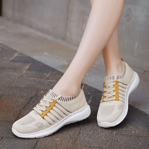 2020 woman high-quality vulcanized sneakers fashion women's shoes light more size walking flat 8l55, Black
2020 woman high-quality vulcanized sneakers fashion women's shoes light more size walking flat 8l55, Black