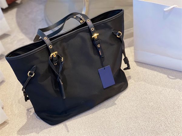 designer crossbody сумка сумка кошельков женские дизайнеры сумки для девочек сумки hihg качество новое прибытие заводская цена
designer crossbody сумка сумка кошельков женские дизайнеры сумки для девочек сумки hihg качество новое прибытие заводская цена
