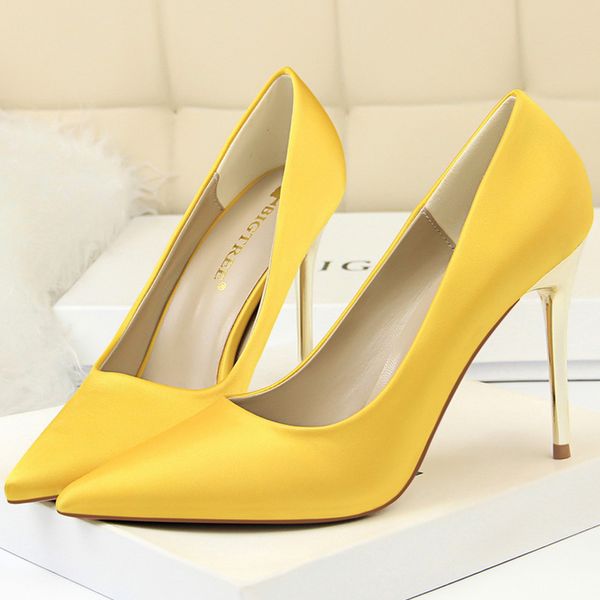 2020 .5cm high heels woman pointed to the silk bombs formal wedding party satin scarpin blue lady plus size 43 luxury shoes q4nj, Black
2020 .5cm high heels woman pointed to the silk bombs formal wedding party satin scarpin blue lady plus size 43 luxury shoes q4nj, Black