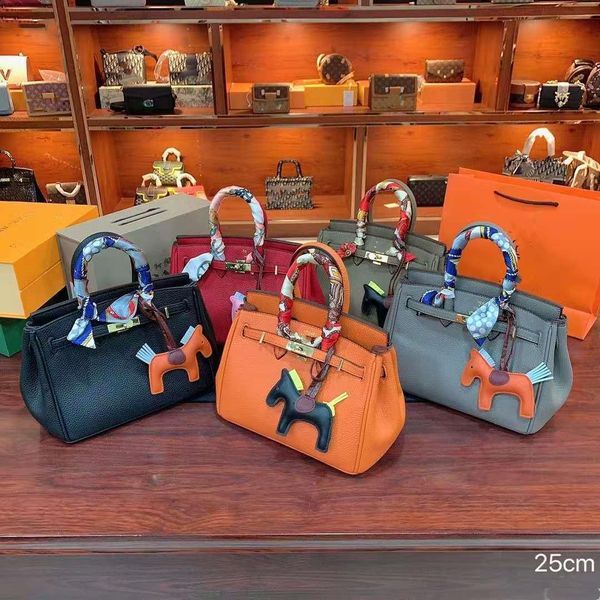 the latest platinum bag eternal classic palm grain cowhide women's shoulder bag with silk scarf in various colors
the latest platinum bag eternal classic palm grain cowhide women's shoulder bag with silk scarf in various colors