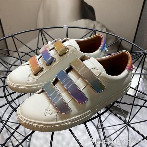 couple casual small white shoes, silk leather fabric with laser gloss back, lace up flat shoes,original packaging, Black
couple casual small white shoes, silk leather fabric with laser gloss back, lace up flat shoes,original packaging, Black