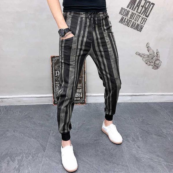 28-36 men casual pants all match streetwear big pockets design joggers men slim fit black striped harem pants clothes1
28-36 men casual pants all match streetwear big pockets design joggers men slim fit black striped harem pants clothes1