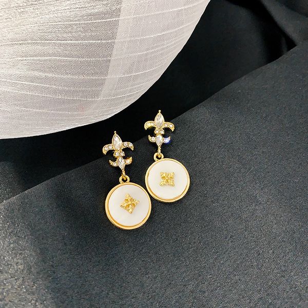 fashion 925 silver needle korean baroque vintage net red tide rhinestone shell earrings temperament wholesale earrings online influencer ear, Golden
fashion 925 silver needle korean baroque vintage net red tide rhinestone shell earrings temperament wholesale earrings online influencer ear, Golden